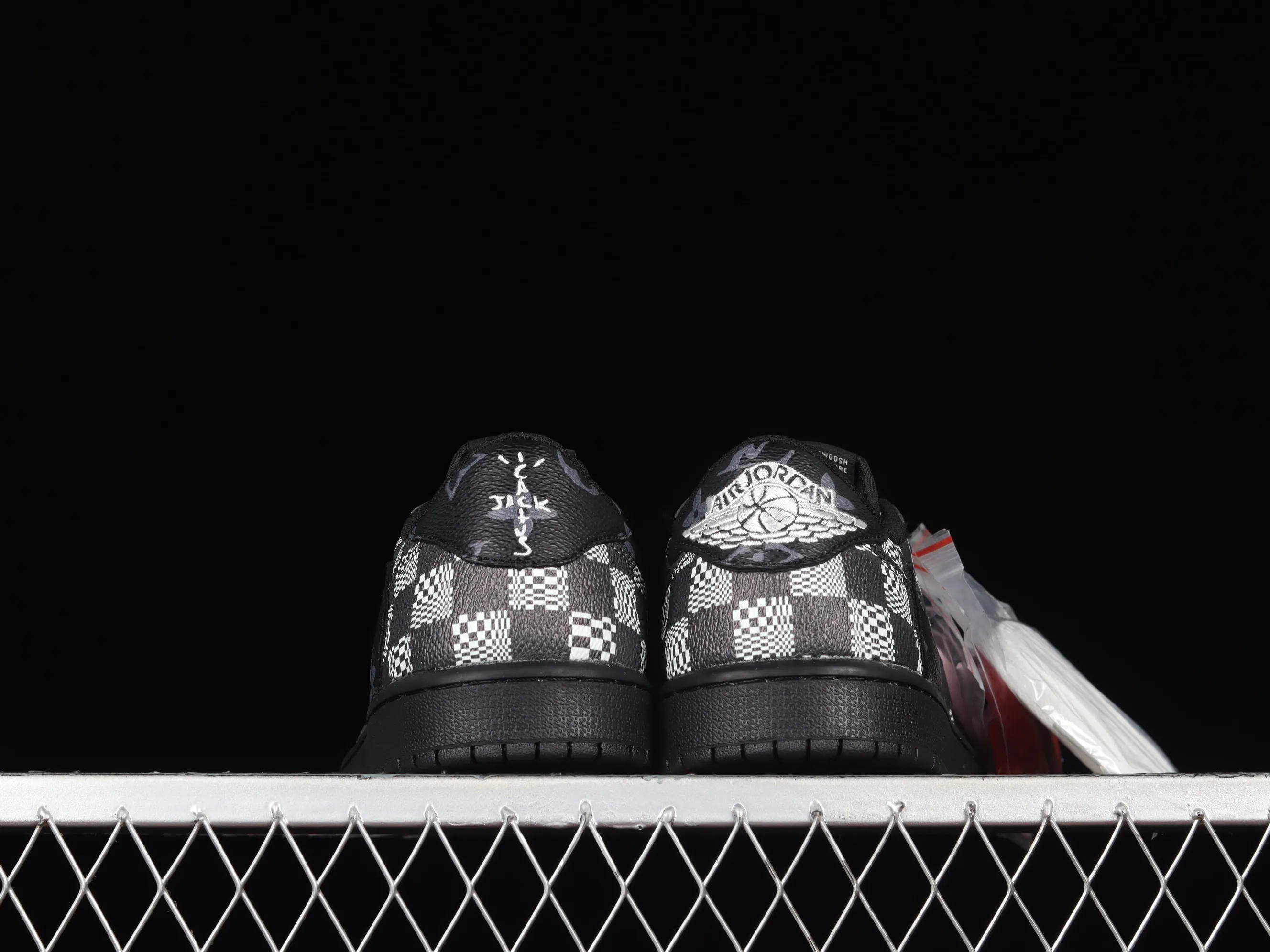 All categories Air Jordan Jordan series basketball shoes Air Jordan 1 Low Donkey brand x Travis Scott x Air Jordan 1 AJ1 Joe 1 lightning overhead low-top basketball shoes DM7866-662